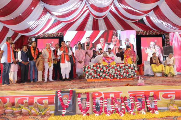 आंजना ने श्रीमद भागवत कथा ज्ञान यज्ञ महोत्सव में पहुंचकर धर्म लाभ प्राप्त किया